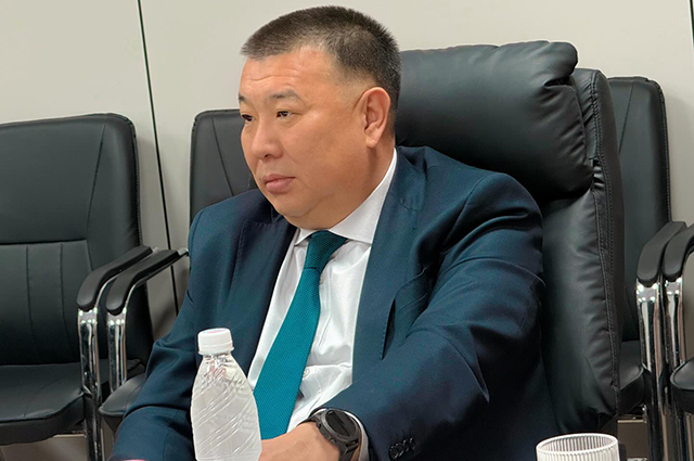 Глава ГКНБ КР Жумгалбек Шабданбеков.